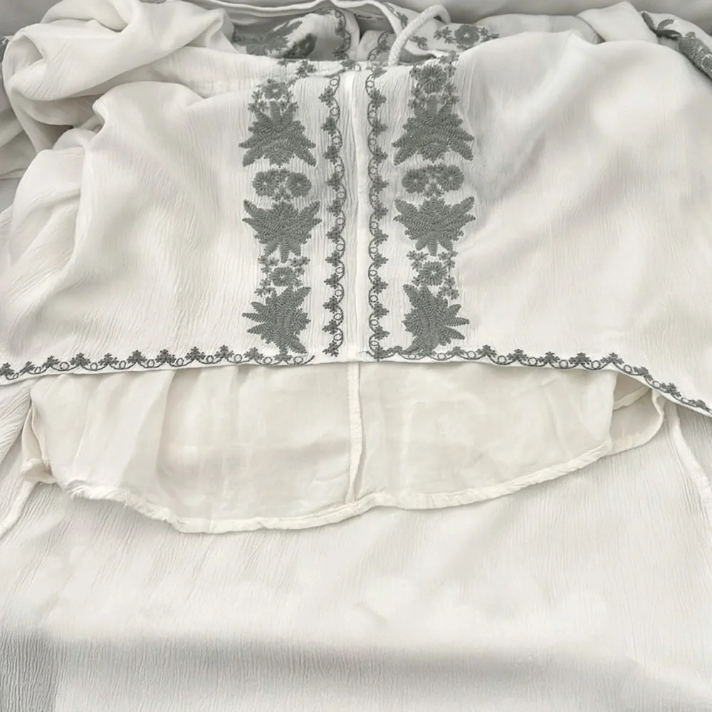 R. Vivimos / High~Low Embroidered Dress / Boho - Picture 13 of 16